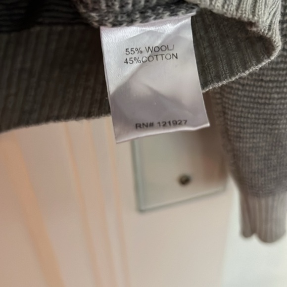 johnnie-O Clayton Henley Sweater Men's Small Gray Merino Wool Cotton Knit Golf - Picture 5 of 6